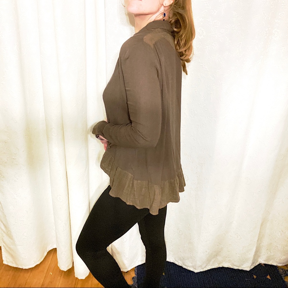 3/20 🎉 Free People- Brown High-Low Oversized Button-Up, XS (runs large) - Picture 2 of 6